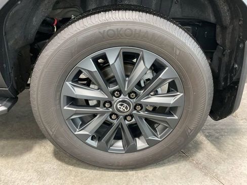 Used 2025 Toyota Land Cruiser w/ Premium Package image 7