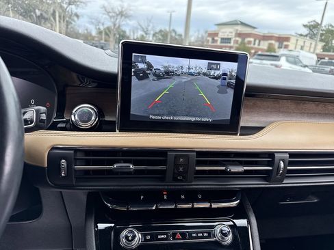 Used 2021 Lincoln Corsair Reserve w/ Sport Package image 22