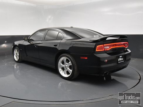 Used 2013 Dodge Charger R/T image 4