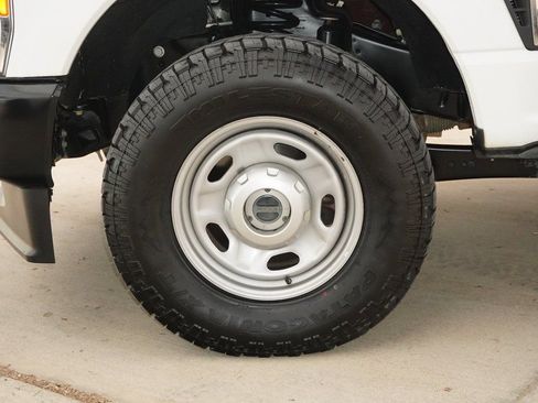 Used 2023 Ford F250 XL w/ FX4 Off-Road Package image 10