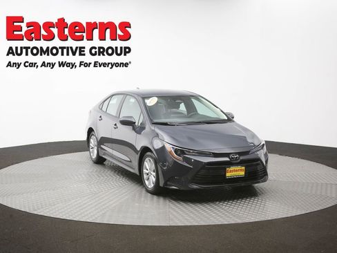Used 2026 Toyota Corolla LE w/ LE Premium Package FWD image 50
