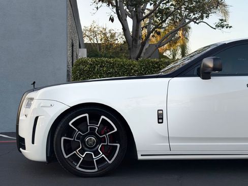 Used 2011 Rolls-Royce Ghost image 16