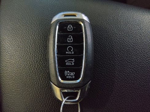 Used 2021 Hyundai Elantra SEL FWD image 32