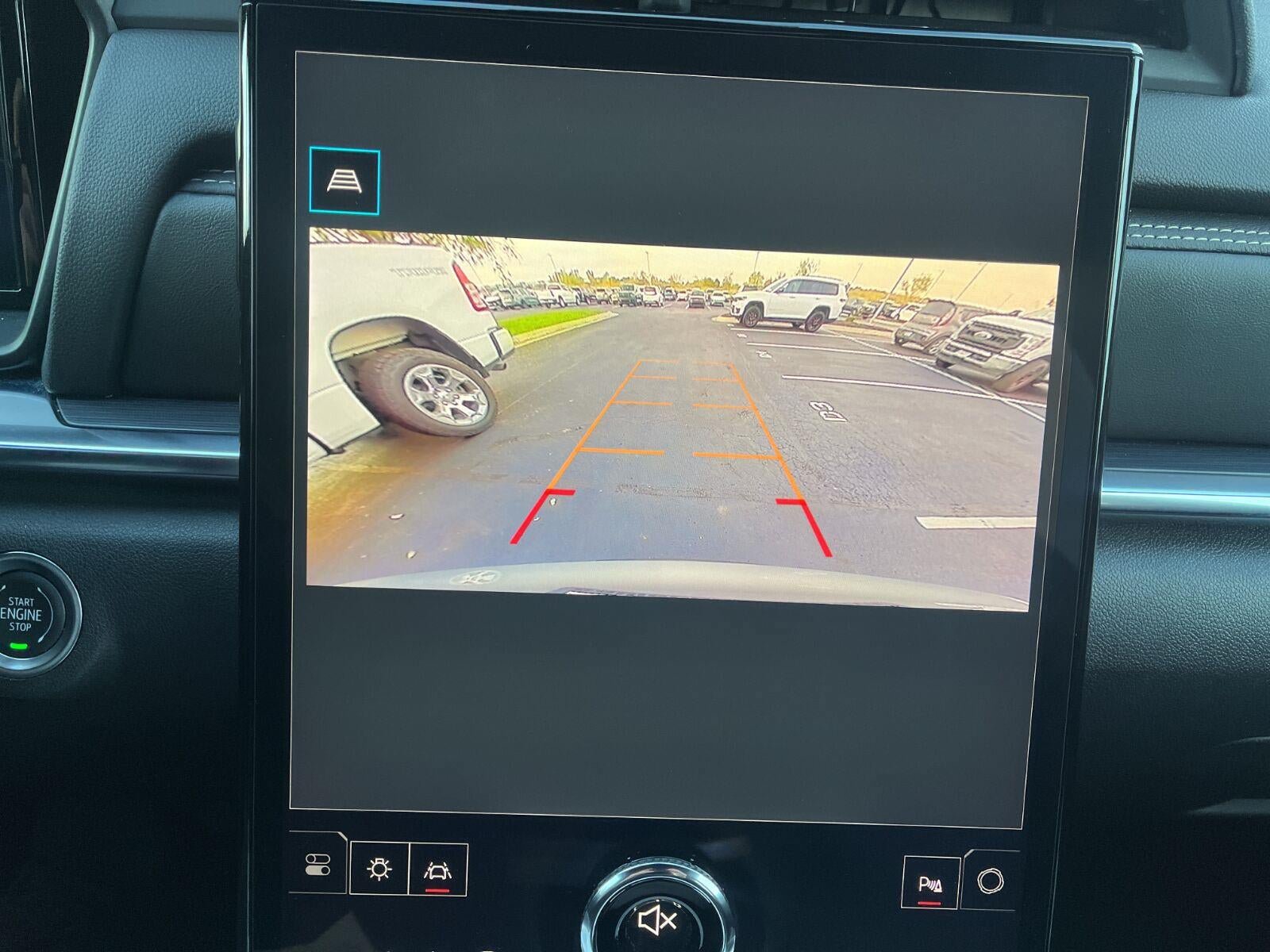 Used 2025 GMC Terrain Elevation AWD/4WD image 15