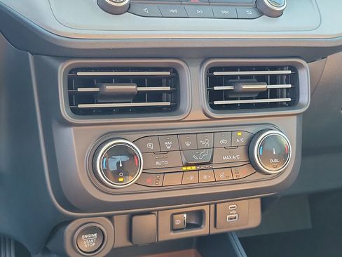 Certified 2024 Ford Maverick Lariat image 28