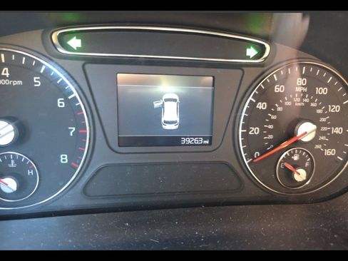 Used 2019 Kia Sorento L image 10