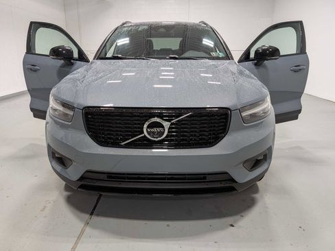 Used 2021 Volvo XC40 T5 R-Design w/ Advanced Package image 16
