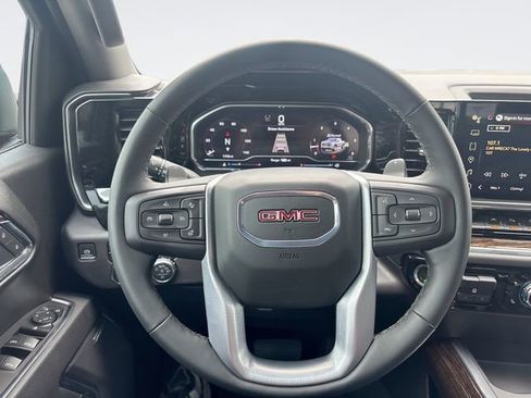 Used 2025 GMC Sierra 1500 Elevation w/ Elevation Premium Package AWD/4WD image 14