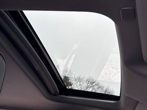 Used 2025 GMC Sierra 1500 Denali image 18