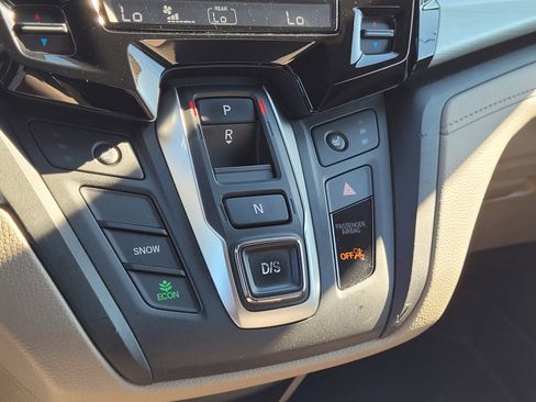 Used 2019 Honda Odyssey EX image 16