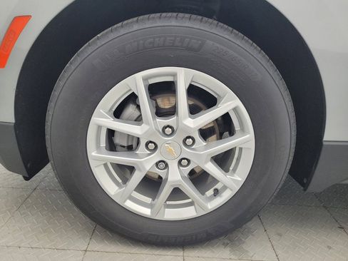 Used 2024 Chevrolet Equinox LT w/ LPO, Floor Liner Package FWD image 31