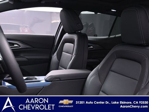 New 2026 Chevrolet Equinox EV LT w/ LPO, Blackout Package AWD/4WD image 22