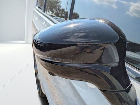 New 2026 Chrysler Pacifica Limited w/ S Appearance Package FWD image 11