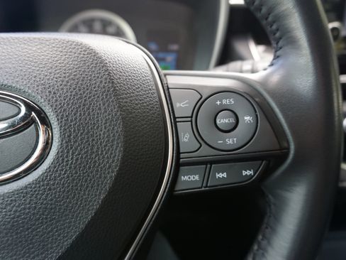 Used 2022 Toyota Corolla SE FWD image 32