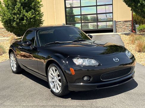 Used 2008 MAZDA MX-5 Miata Grand Touring w/ Premium Pkg RWD image 44