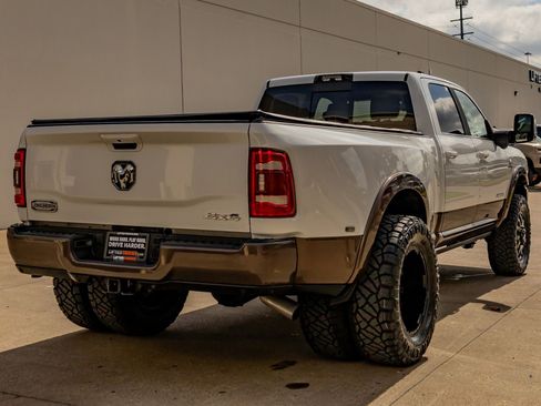Used 2024 RAM 3500 Limited w/ Towing Technology Group AWD/4WD image 10