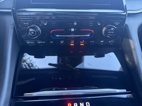 New 2025 Jeep Grand Cherokee L Altitude image 25