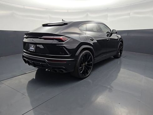 Used 2022 Lamborghini Urus AWD/4WD image 58