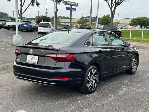 Used 2021 Volkswagen Jetta SEL FWD image 4