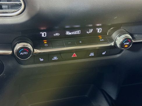 Used 2023 MAZDA CX-30 AWD 2.5 S w/ Premium Package image 17