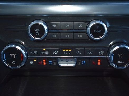 Used 2021 Ford F150 Lariat w/ Equipment Group 502A High image 35