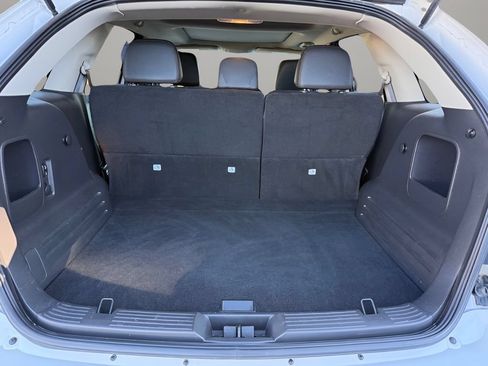 Used 2013 Ford Edge SEL FWD image 11