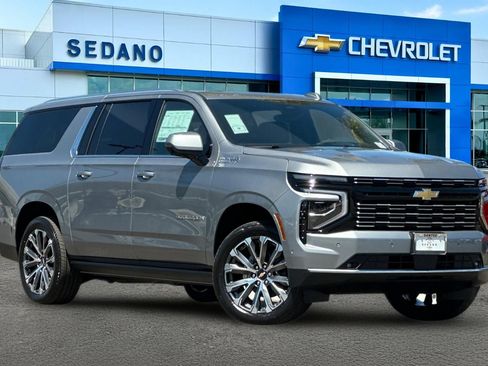 New 2026 Chevrolet Suburban High Country AWD/4WD image 2