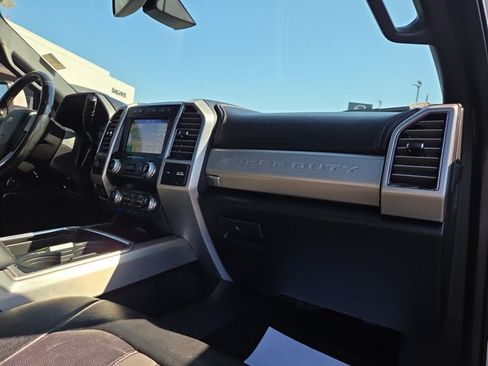 Used 2019 Ford F250 Platinum w/ Platinum Ultimate Package AWD/4WD image 15