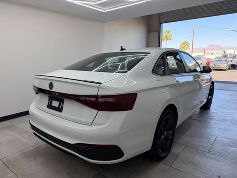 Used 2025 Volkswagen Jetta S image 9