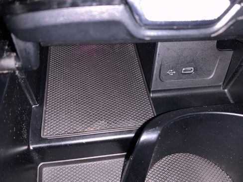 Used 2022 Mercedes-Benz C 300 4MATIC Sedan image 45