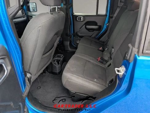 Used 2021 Jeep Gladiator Sport AWD/4WD image 28