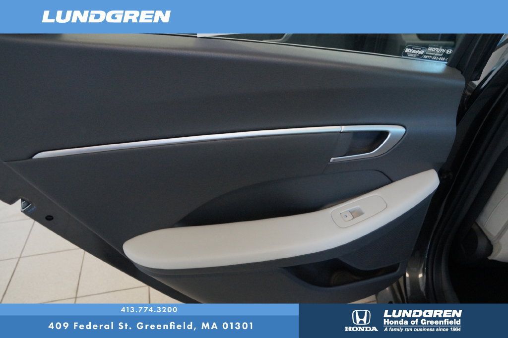 Used 2025 Hyundai Sonata SEL FWD image 28