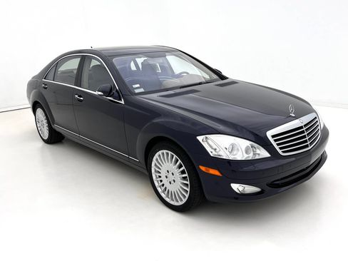 Used 2007 Mercedes-Benz S 550 image 2