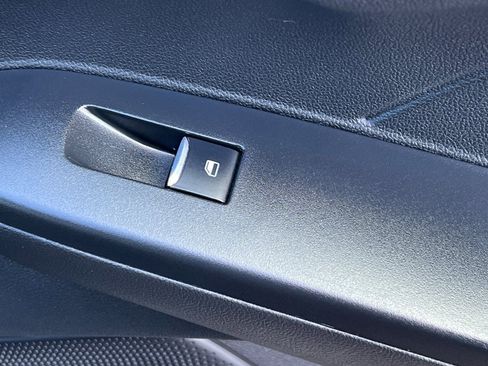 Used 2024 Ford Escape Platinum image 21