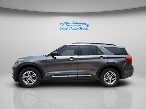 Used 2020 Ford Explorer XLT w/ Comfort Package AWD/4WD image 10