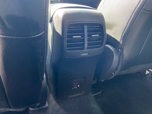 Used 2022 Ford Escape SEL w/ Technology Package FWD image 17
