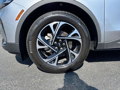 Used 2025 Lincoln Nautilus Premier AWD/4WD image 27