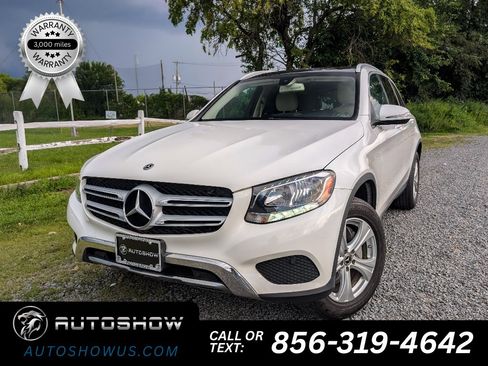 Used 2018 Mercedes-Benz GLC 300 4MATIC image 1