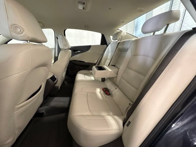 Used 2023 Chevrolet Malibu LT FWD image 35