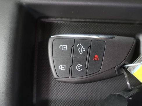Used 2026 Chevrolet Silverado 1500 LT AWD/4WD image 17