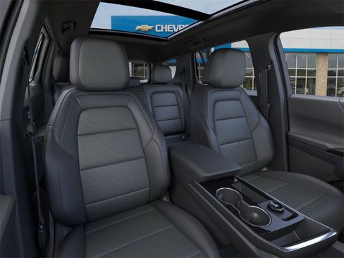 New 2026 Chevrolet Equinox LT w/ Convenience Package II image 16