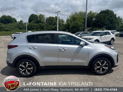 Used 2020 Kia Sportage LX FWD image 6