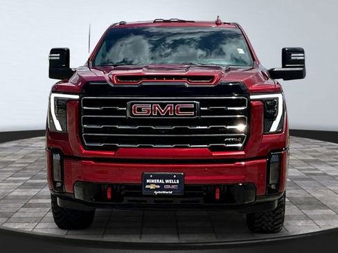 Used 2024 GMC Sierra 2500 AT4 w/ AT4 Premium Plus Package AWD/4WD image 3