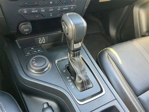 Used 2022 Ford Ranger Lariat w/ Equipment Group 501A High image 29