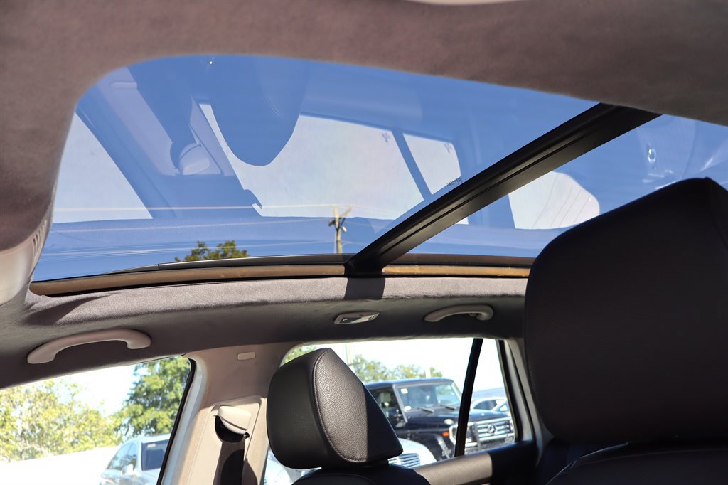 Used 2010 Volkswagen Jetta TDI FWD image 21