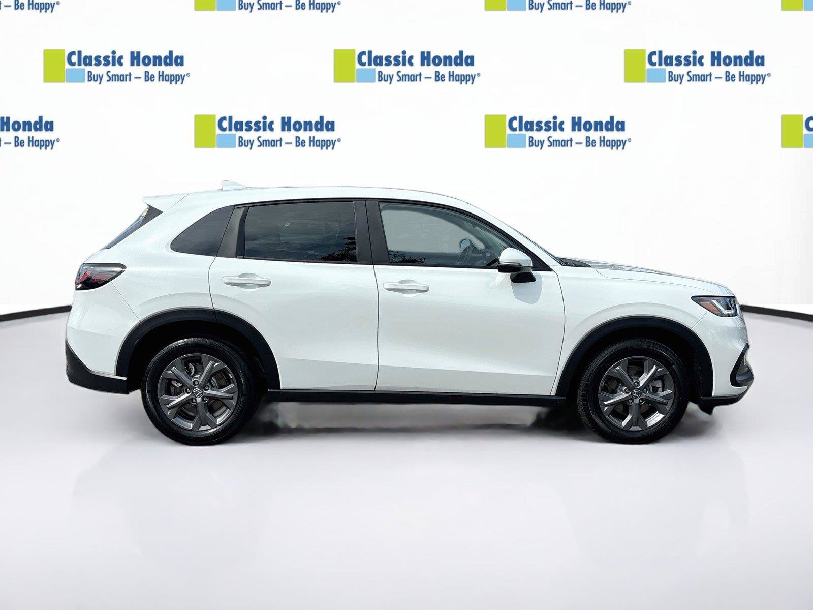 Certified 2027 Honda HR-V LX image 9