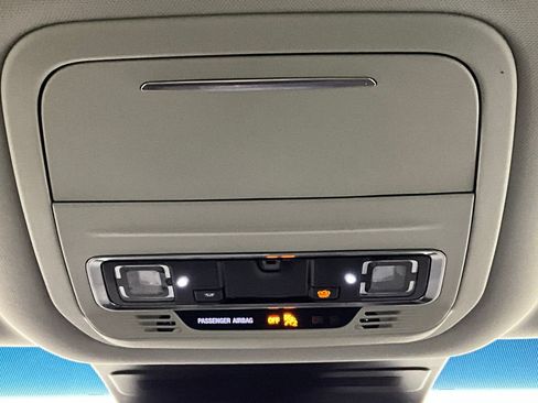 Used 2024 Lincoln Nautilus Reserve image 13