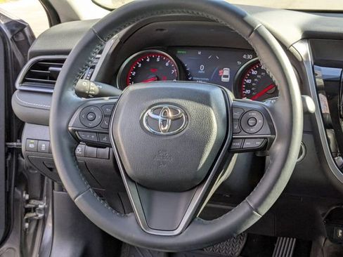 Used 2022 Toyota Camry XSE image 16
