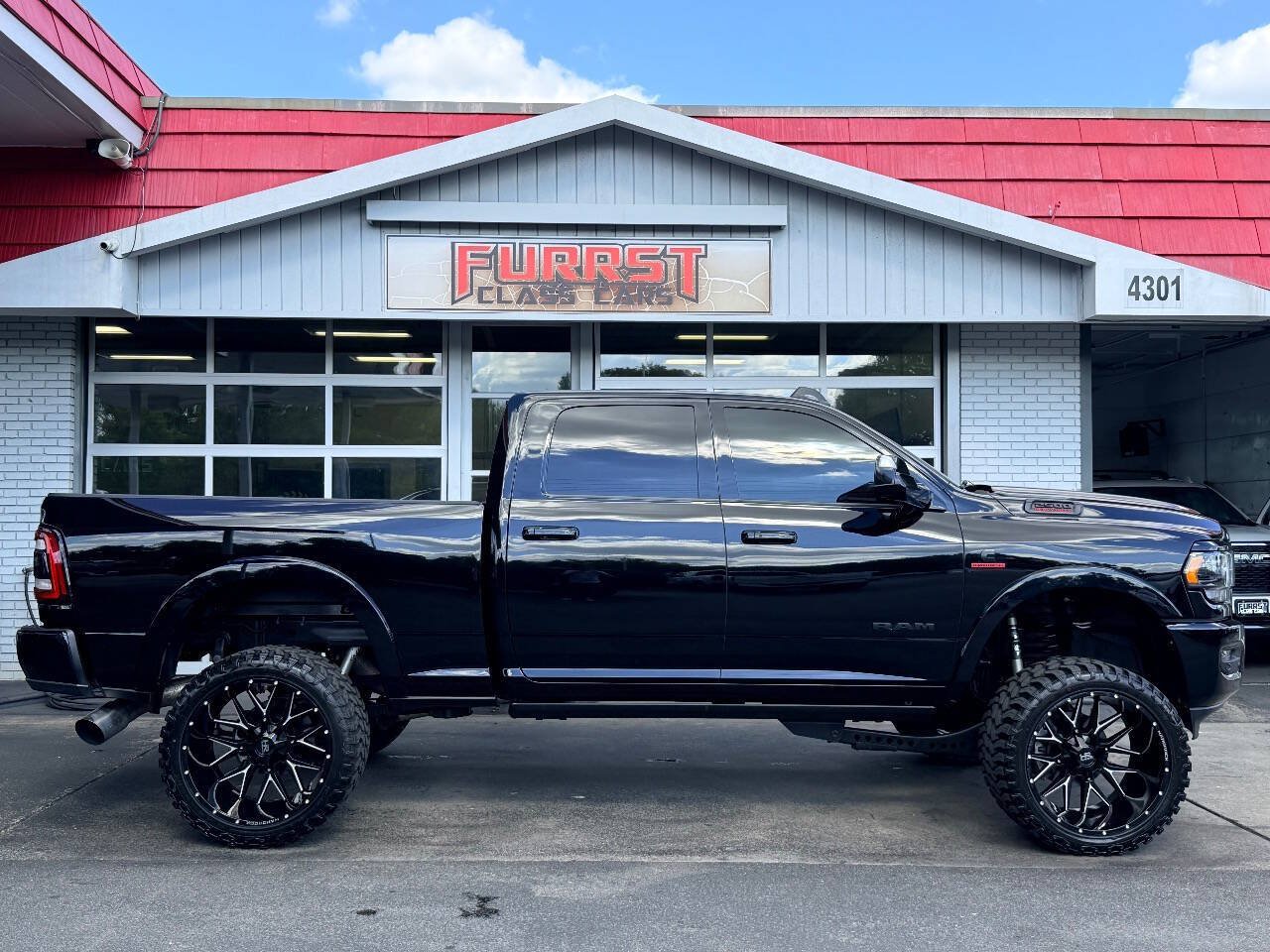 Used 2020 RAM 2500 Limited AWD/4WD image 2