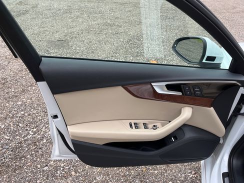 Used 2022 Audi A4 2.0T Premium w/ Convenience Package image 23